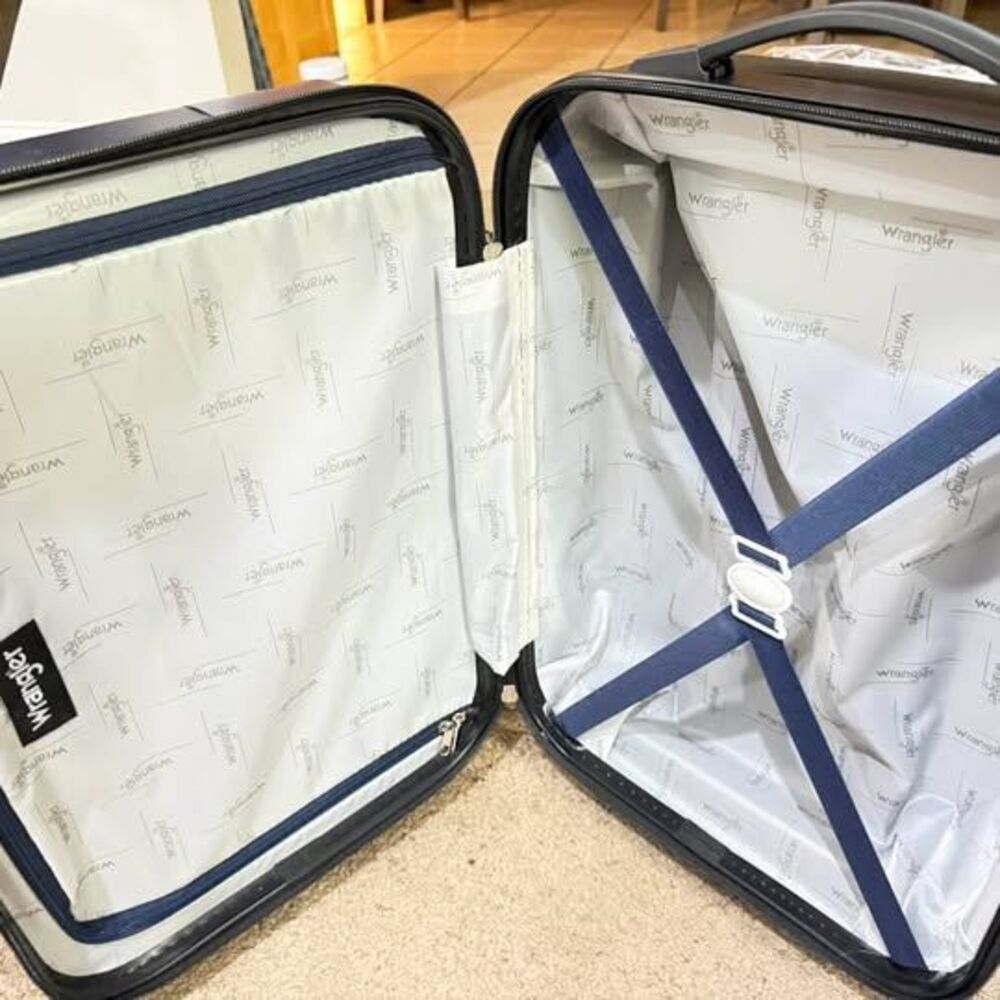 Wrangler 20-inch Rolling Carry-on Luggage - Picture 2 of 3
